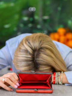 18 Money Mistakes That Keeps You Broke