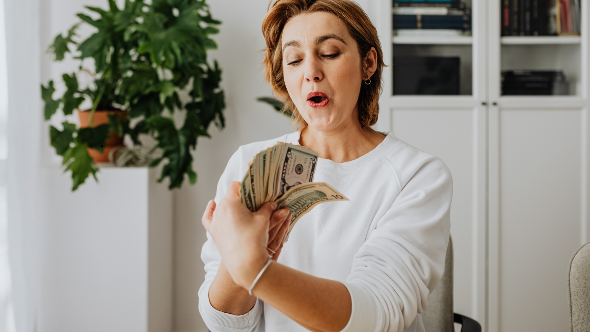 Habits of Women Who Always Have Money