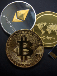 Which cryptocurrencies are likely to rise in 2025
